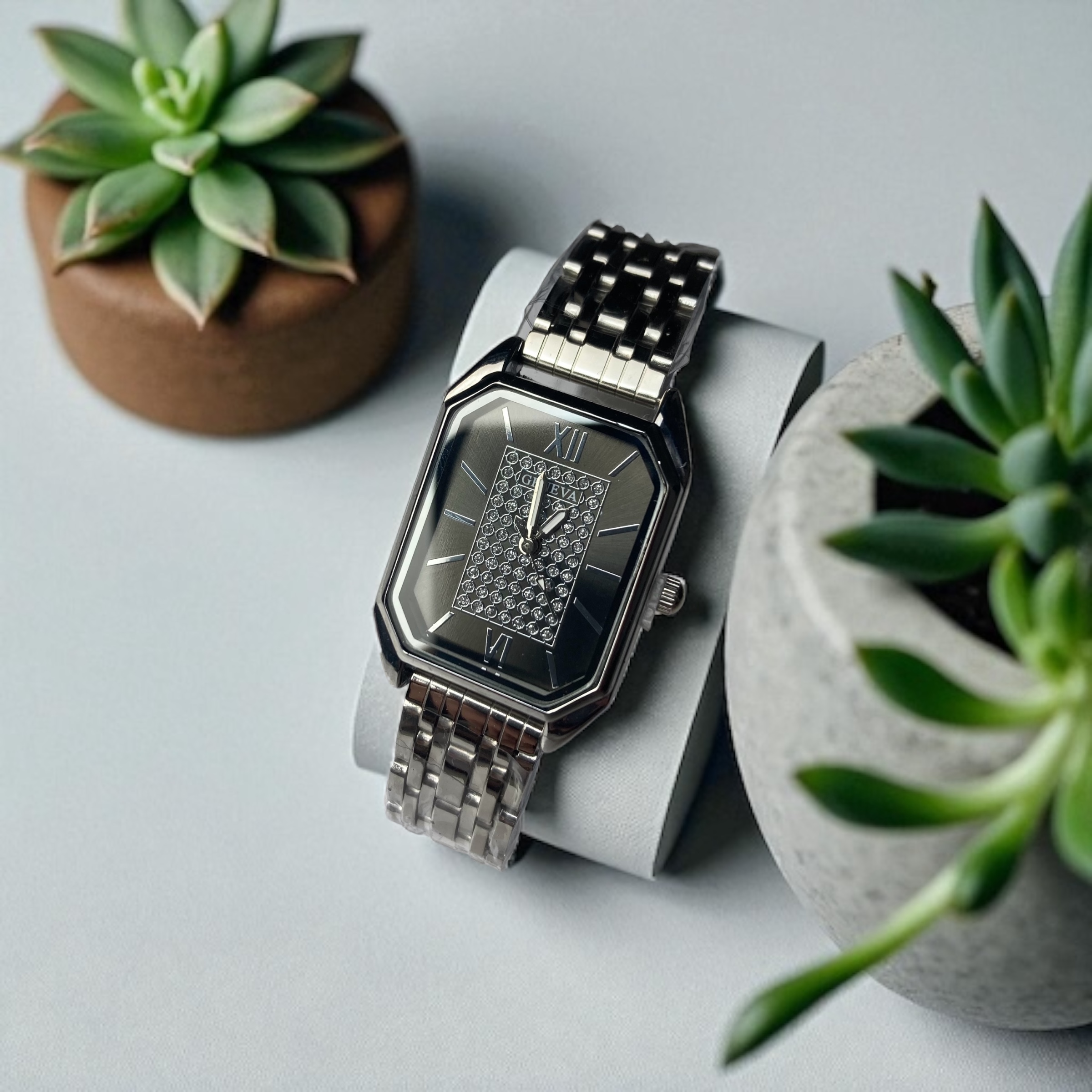 ساعت زنانه مستطیلی استیل GENEVA شب تاب